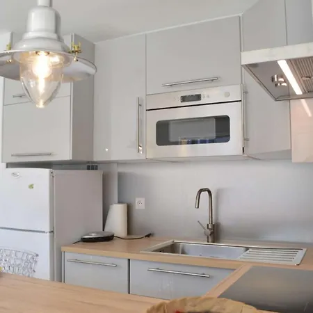 Sp920-002 2 Pieces Pierre La Apartment *