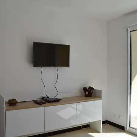 Sp920-002 2 Pieces Pierre La *