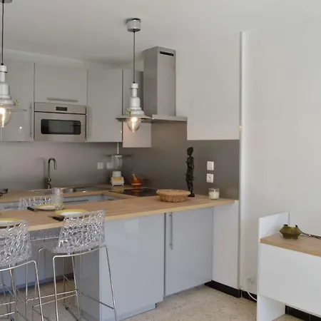 Apartment Sp920-002 2 Pieces Pierre La *